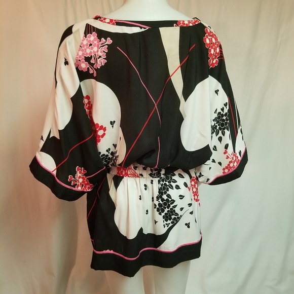 New York & Company Kimono Style Top - Picture 2 of 8